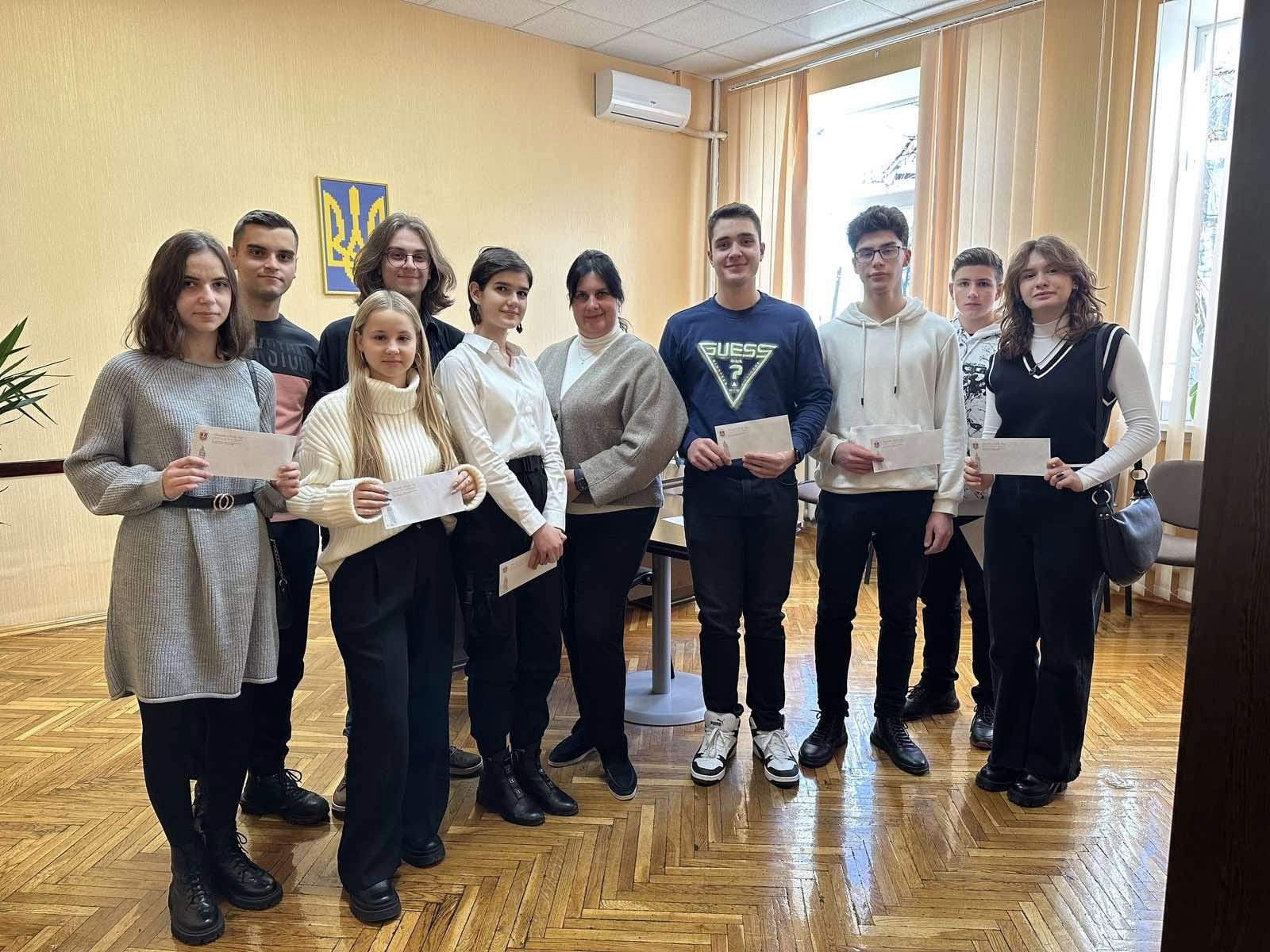 Традиційно напередодні новорічно-різдвяних свят талановита молодь громади отримує стипендії Вінницької міської ради