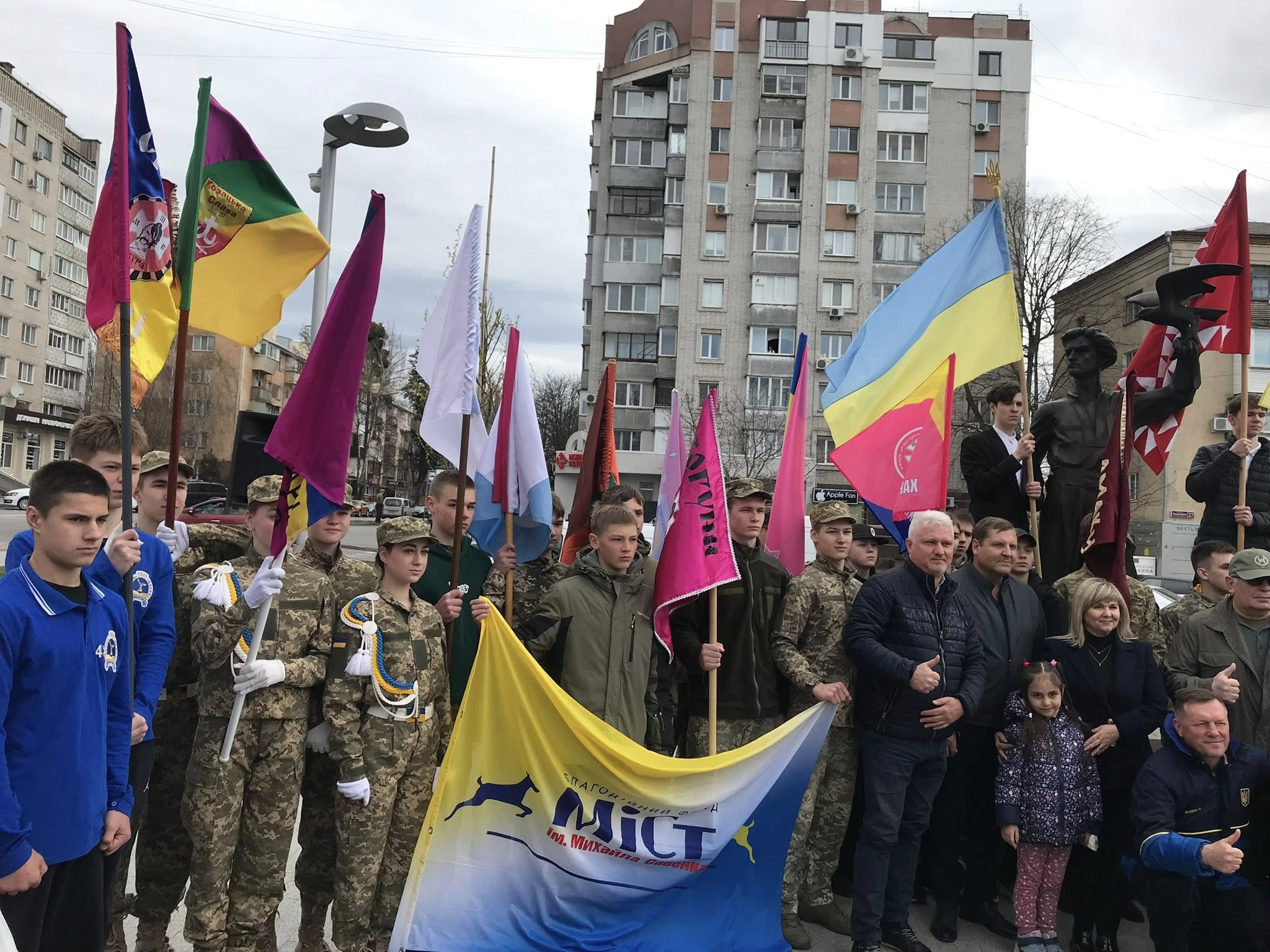 Вібдулось урочисте відкриття пам’ятника, присвяченого всеукраїнській військово-патріотичній грі «Джура»