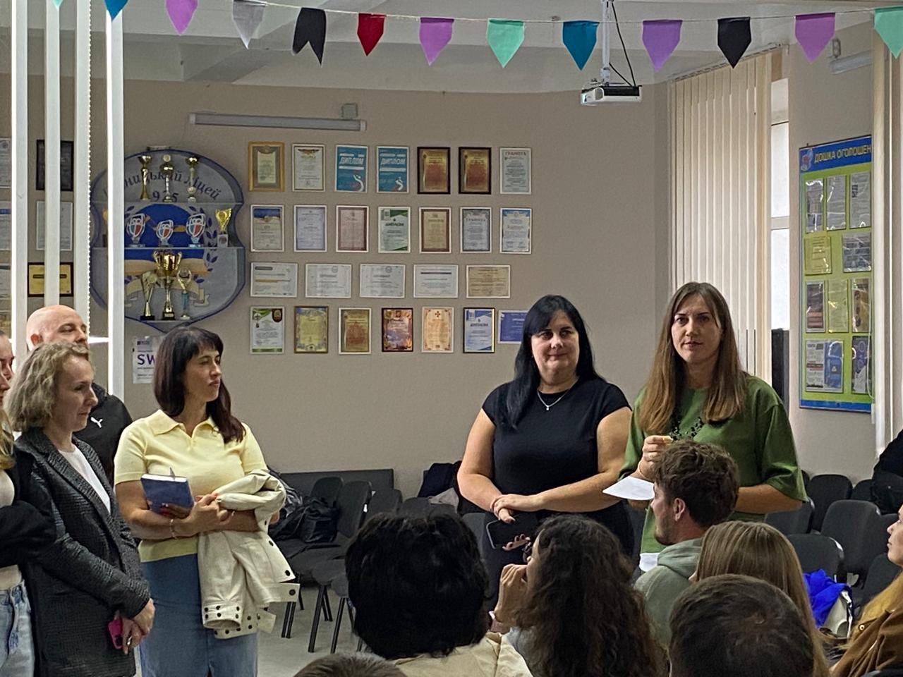 Загальношкільна конференція у Вінницькому ліцеї 4