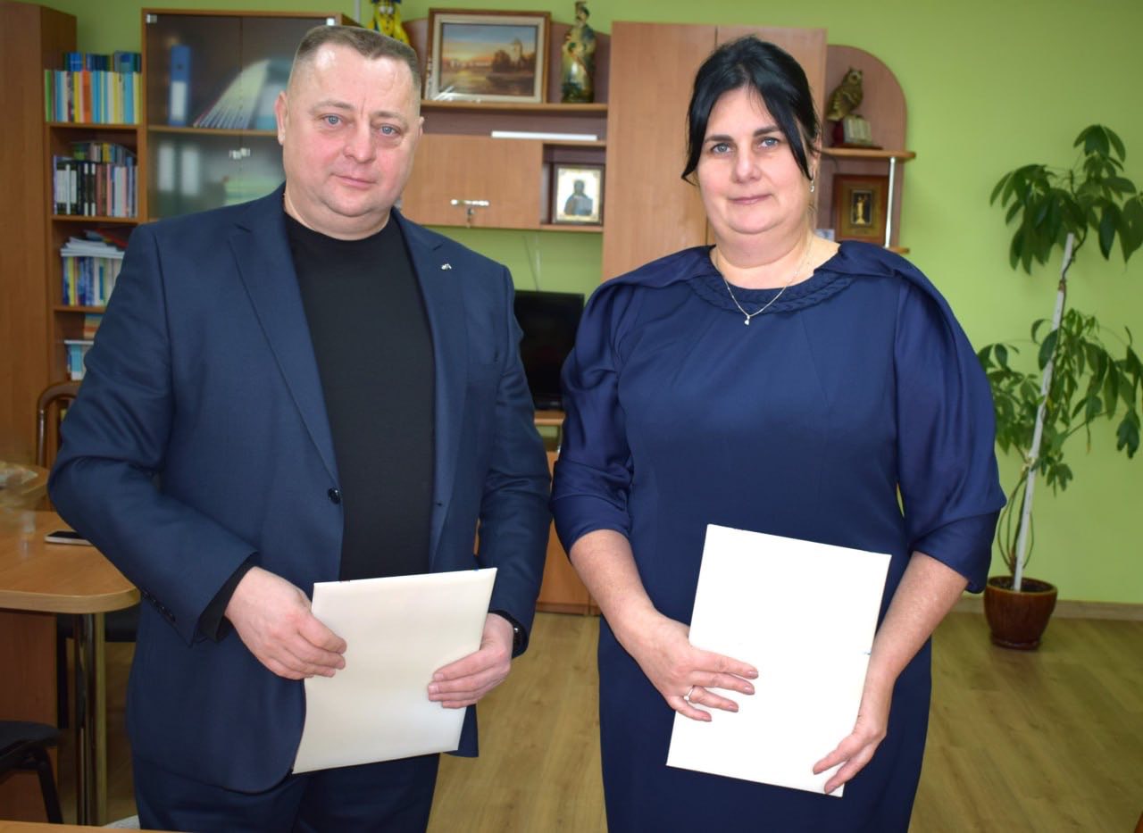 Меморандум про співпрацю між ліцеєм та Вінницький навчально-науковий інститут економіки ЗУНУ